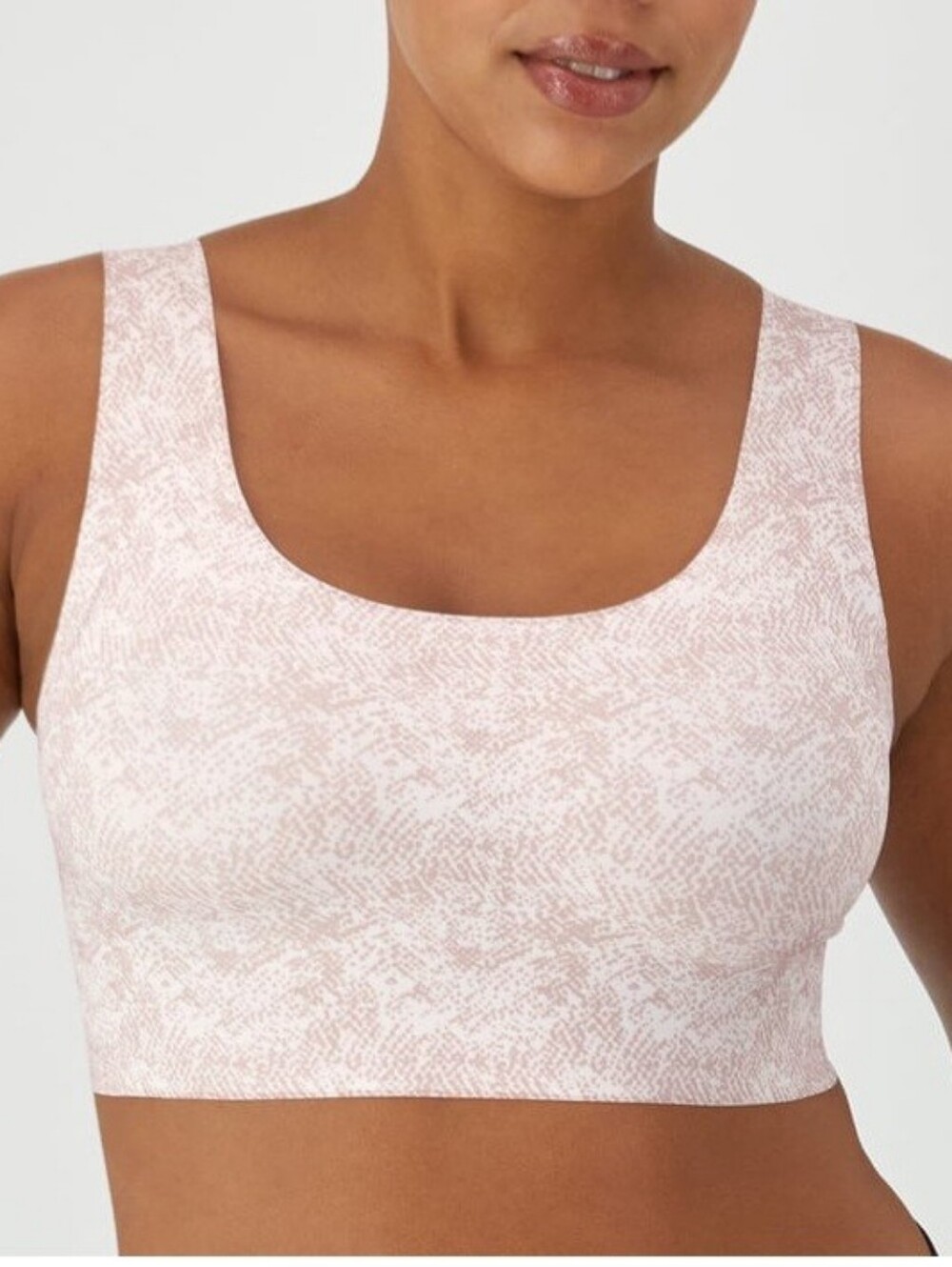 BALI🍄‍🟫 Comfort Revolution EasyLite Seamless Wirefree Bra SIZE L